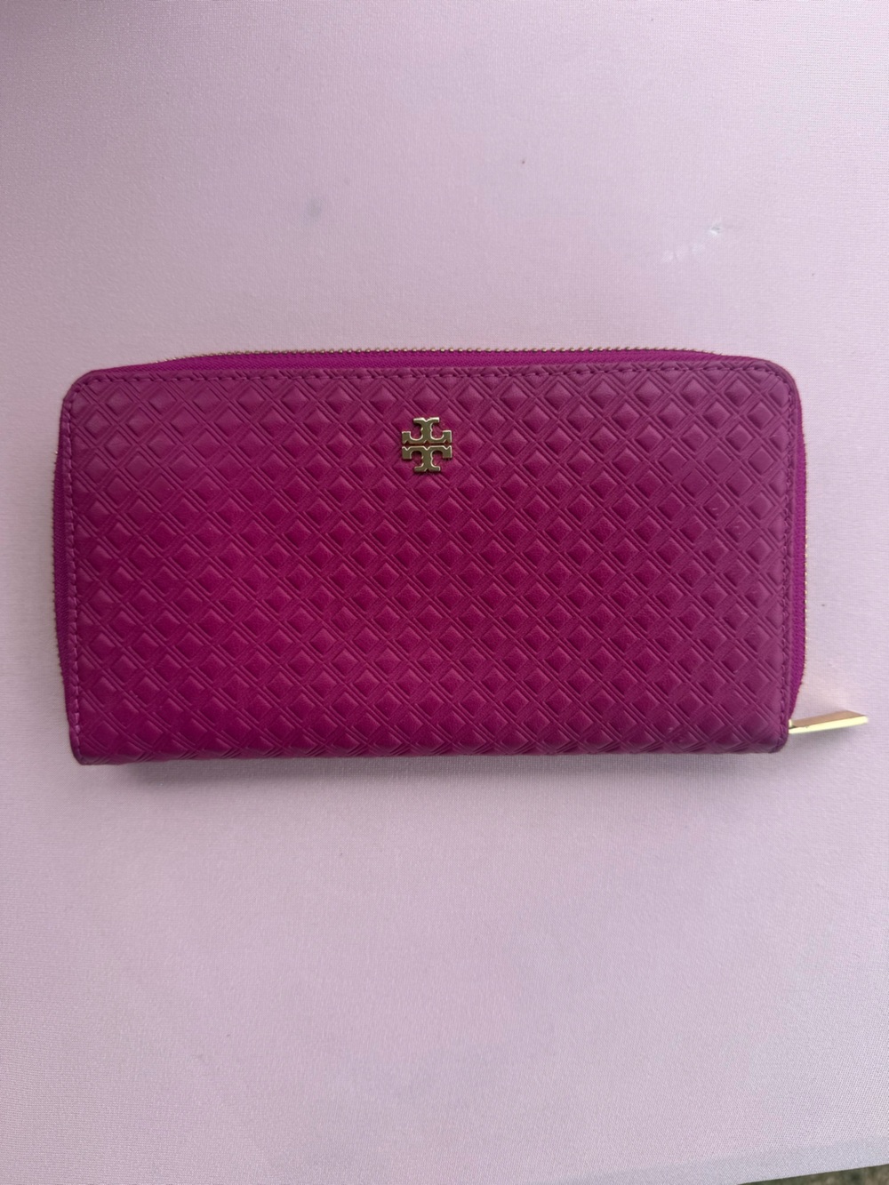 Tory Burch Quilted Zip Wallet - Fuchsia